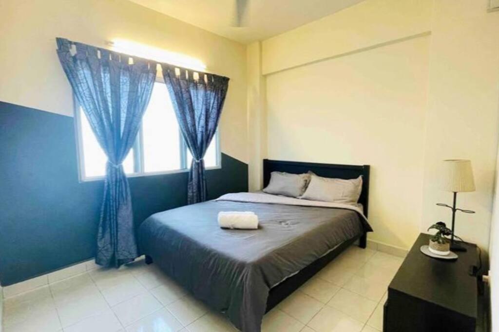 Apartment 3br 8pax Kl Centre Klcc View Ampang Boulevard